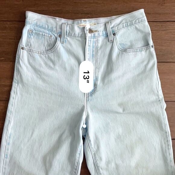Levi's High-Waisted Straight Jeans Light Wash Size 30x29 - Picture 7 of 14